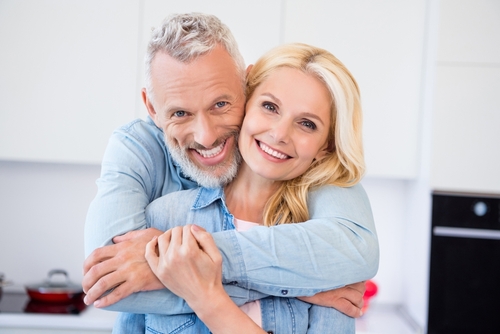 Implantes Dentales en Carrollton, TX | Reserve una consulta gratuita