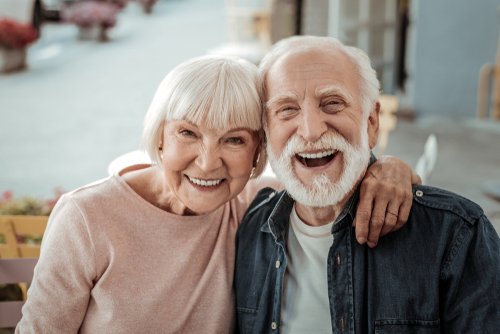 Dentista Que Hace Implantes Dentales en Dallas, TX | Dr. Rick Miller